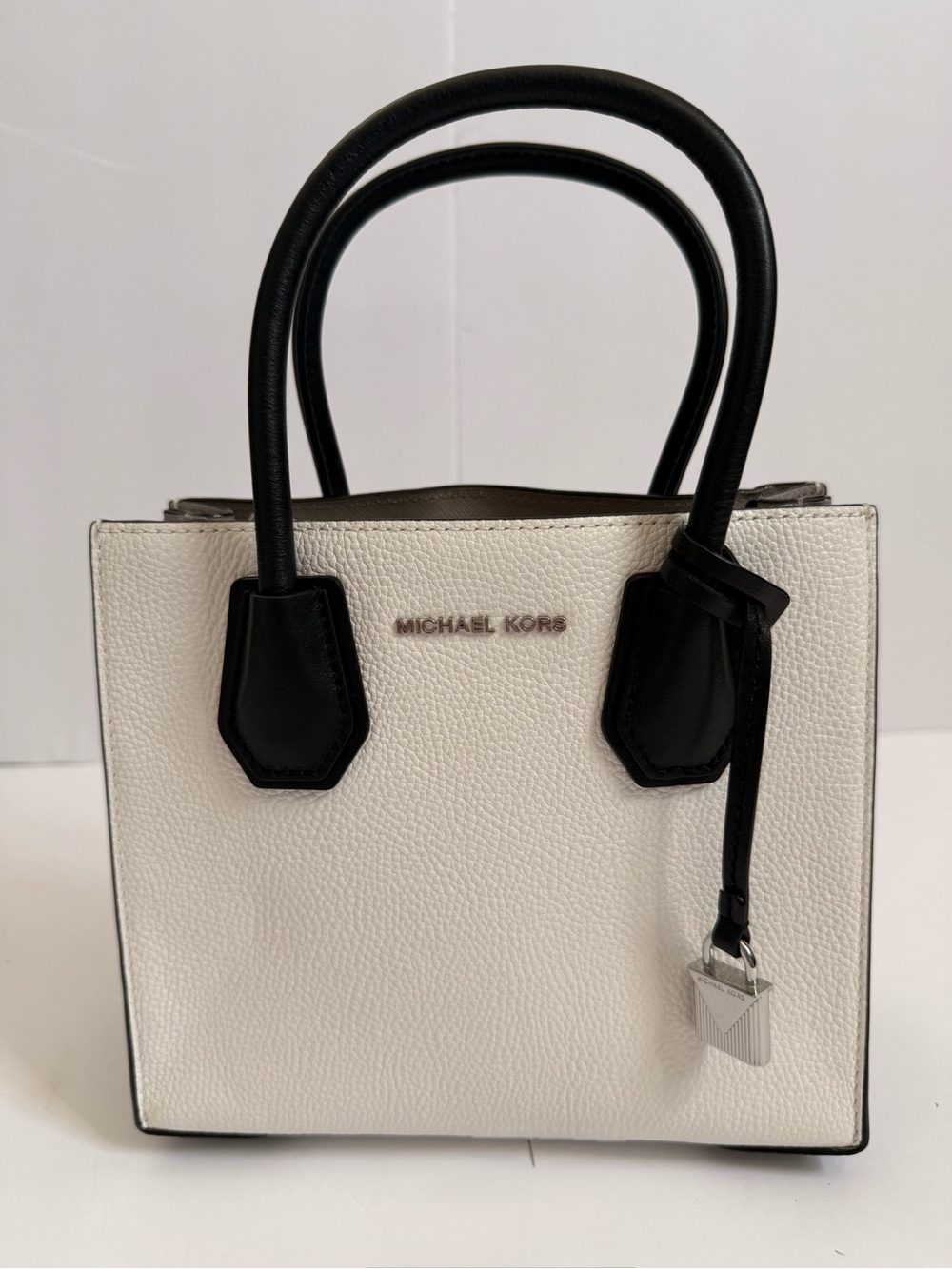 NWT Michael Kors Mercer Color-Block Crossbody – MSRP $248